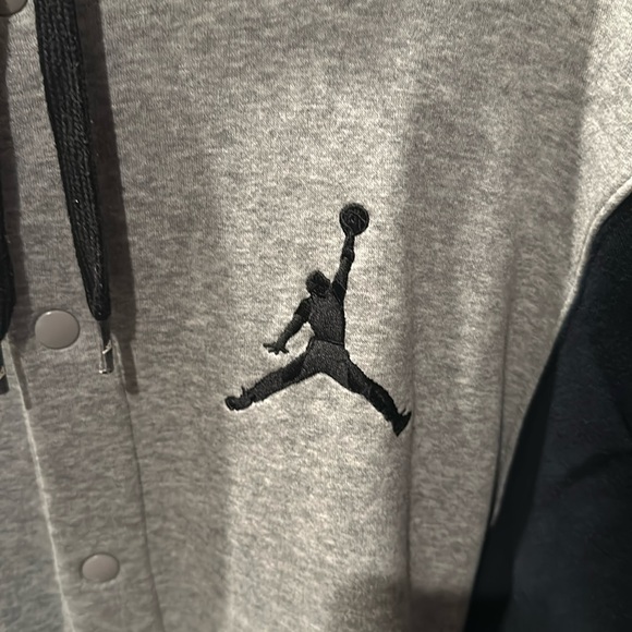 AIR JORDAN Full Button Up Gray & Black Hoodie Sweatshirt Size Large - Picture 2 of 3